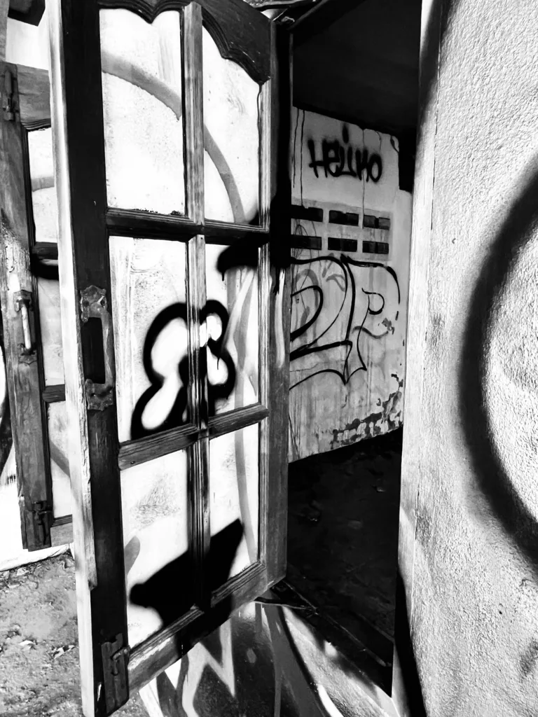 BROKEN GLASS, BOLD INK