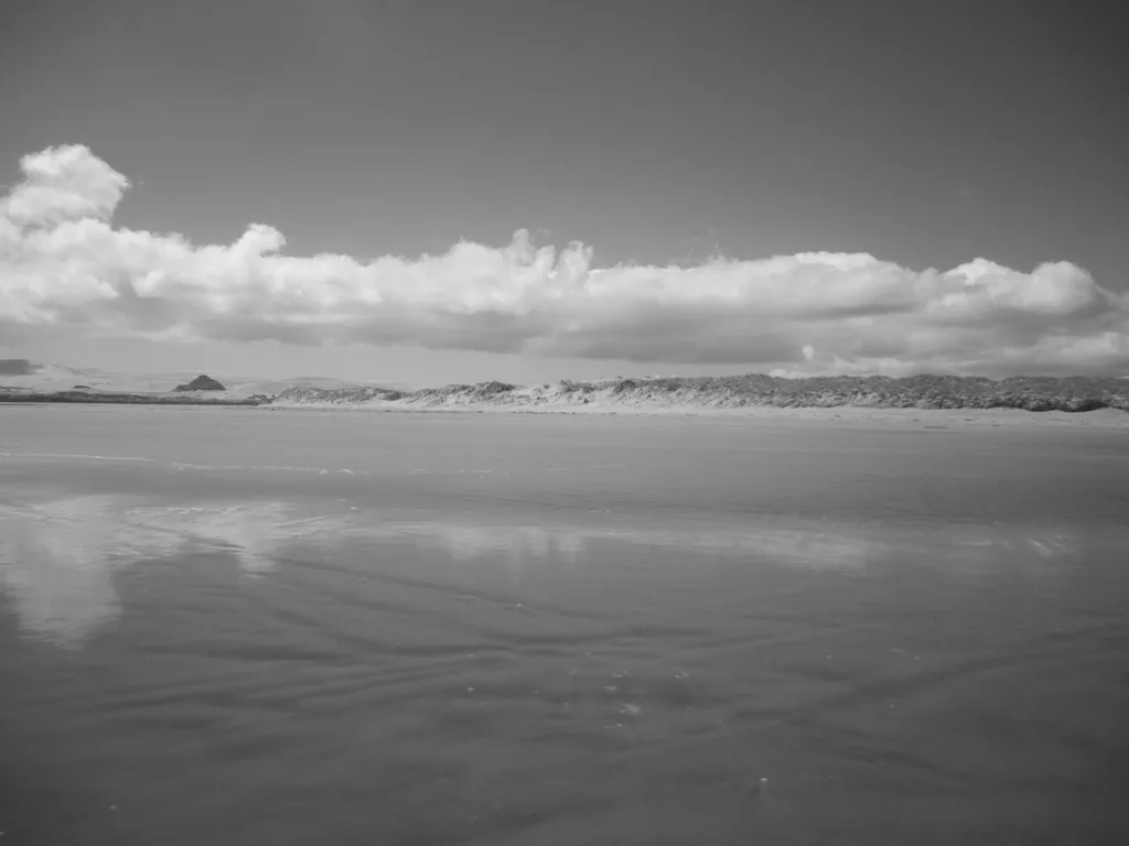 QUIET SHORE